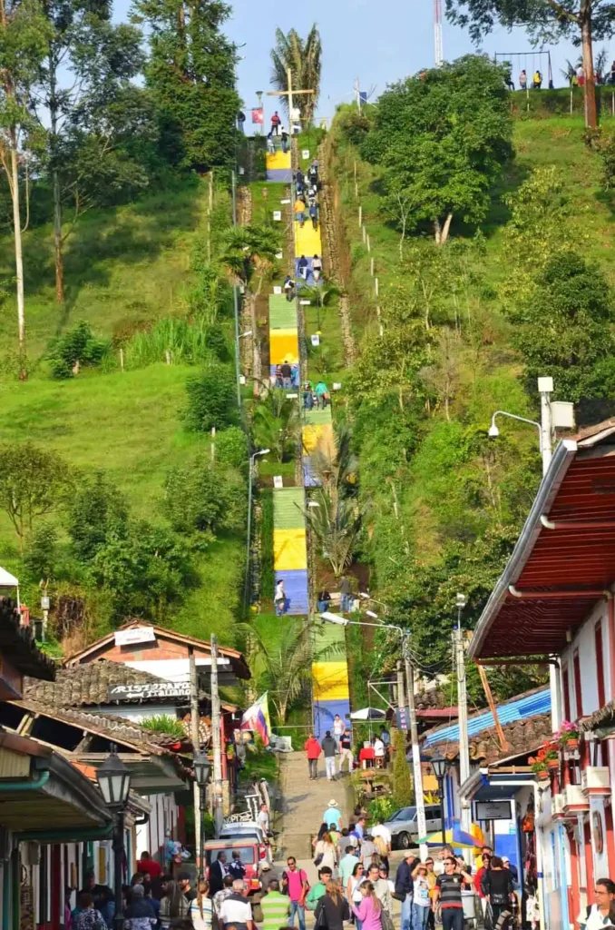 Chemin Alto de la Cruz Salento, Colombie