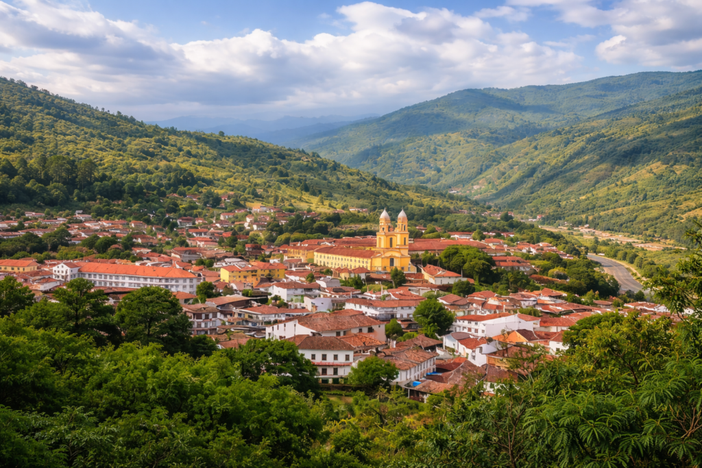 Vue panoramique de San Gil en Colombie, entourée des montagnes du Santander